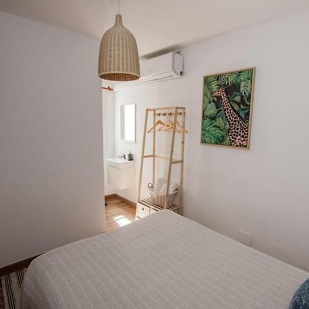 Hostal The Monkey Room Marbella Exteriör bild
