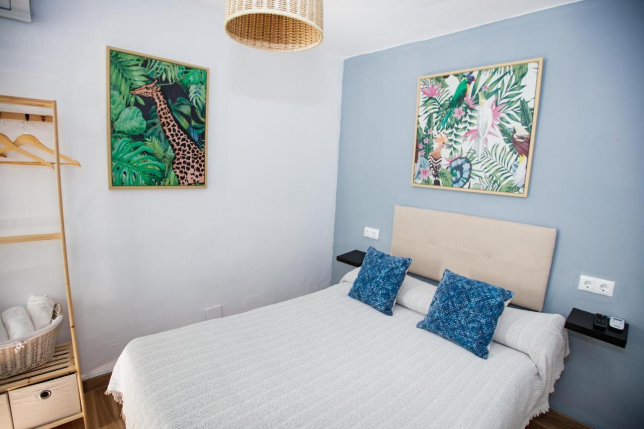 Hostal The Monkey Room Marbella Exteriör bild