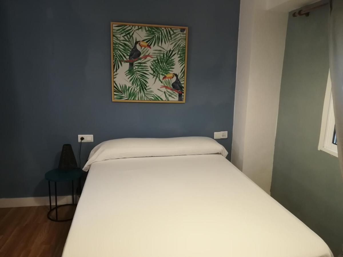 Hostal The Monkey Room Marbella Exteriör bild