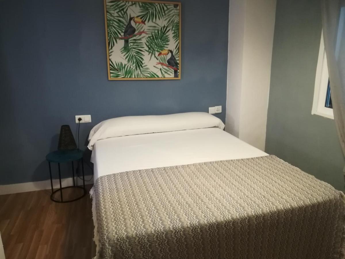 Hostal The Monkey Room Marbella Exteriör bild