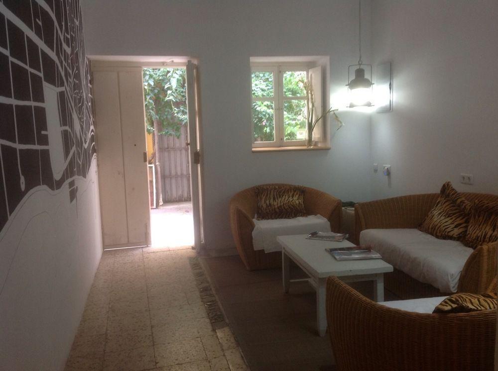 Hostal The Monkey Room Marbella Exteriör bild