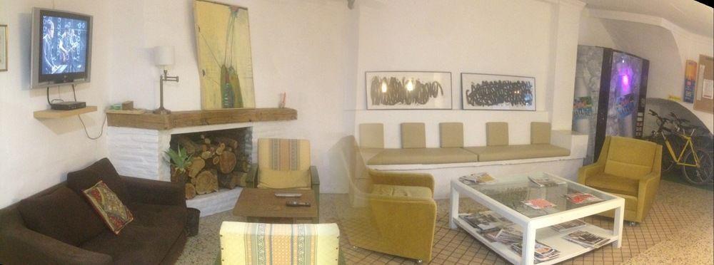 Hostal The Monkey Room Marbella Exteriör bild