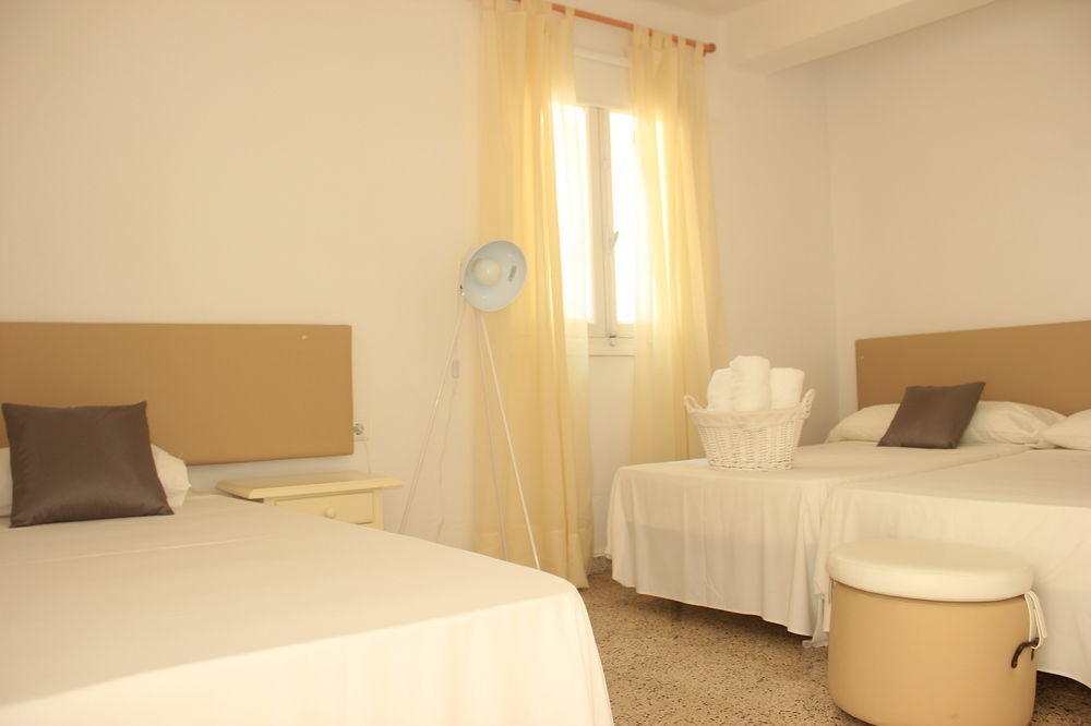 Hostal The Monkey Room Marbella Exteriör bild
